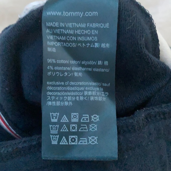 Tommy Hilfiger joggers - Picture 2 of 2